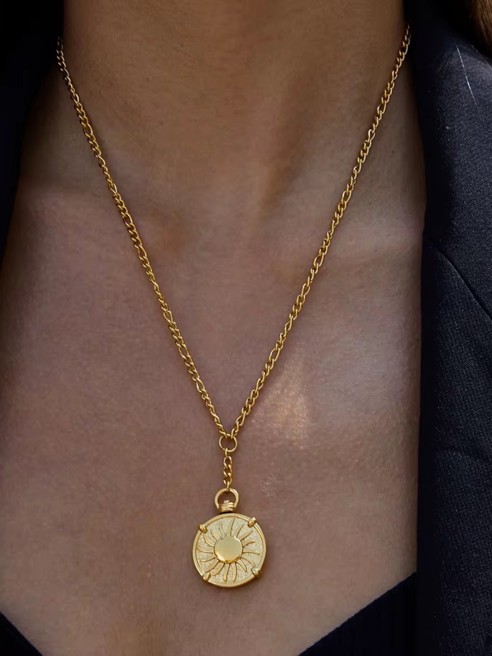 18K Gold Plated Hammered Sun Pendant Necklace